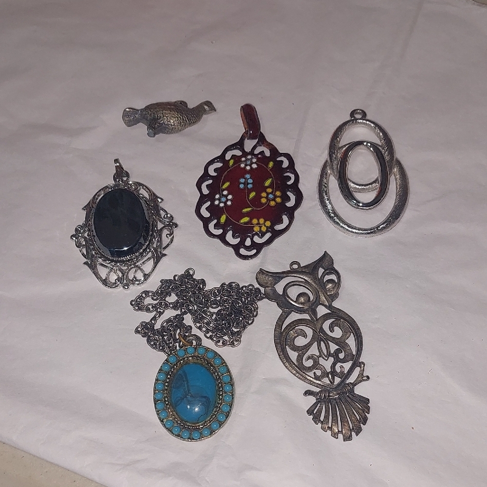 Vintage large Statement Pendants a lot of  5. 1 has a chain .
